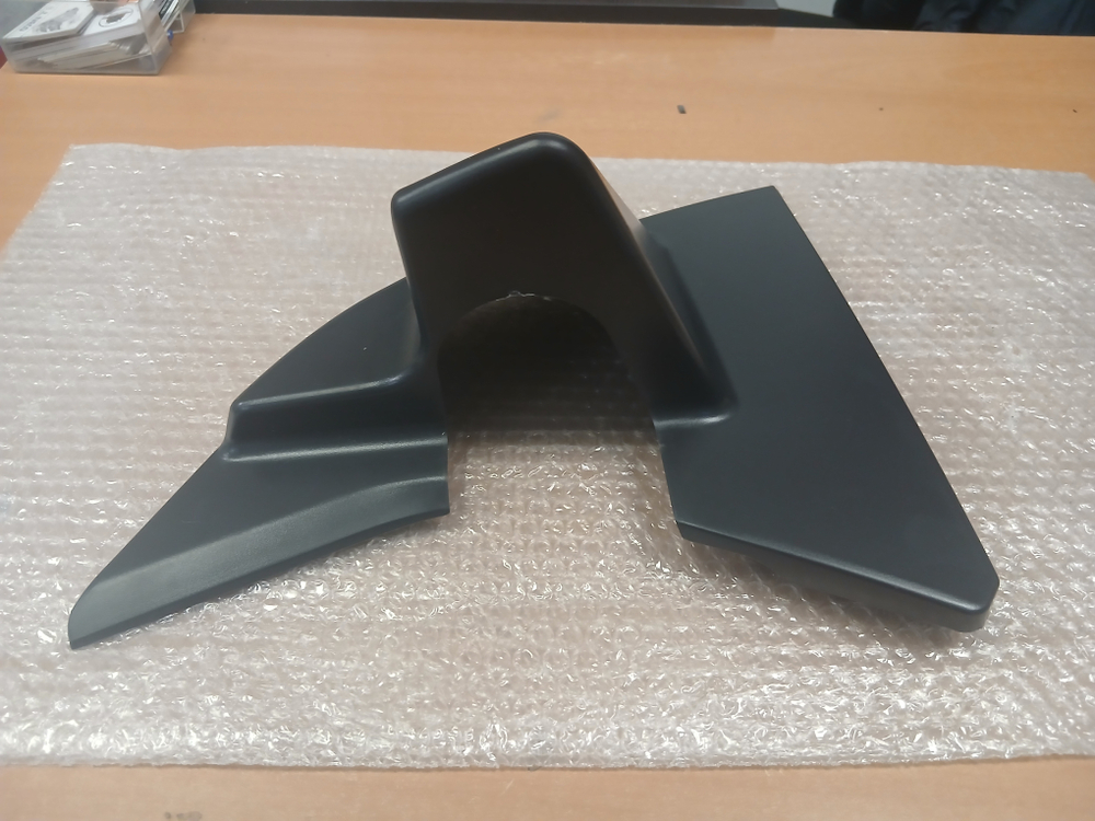 Крышка кронштейна зеркала volvo FH4 FM4 нижнего левого