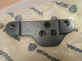 кронштейн крепления подушки двигателя Scania 4 5 серия левый