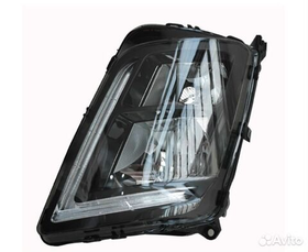 Стекло фары левое volvo FMX2 22239056