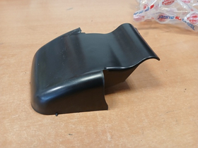 Крышка петли двери левая Scania