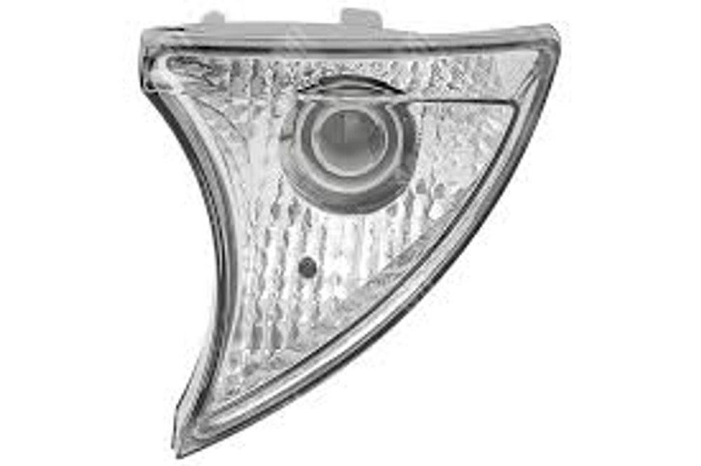 Поворотник правый белый с патроном Iveco Stralis