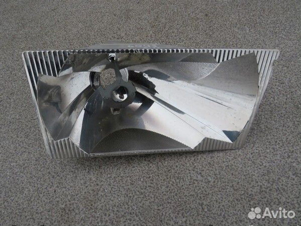 Отражатель фары левый Scania