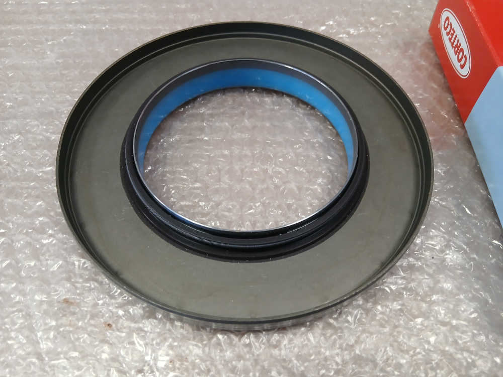 Сальник хвостовика редуктора Volvo FH FM Renault Premium Kerax