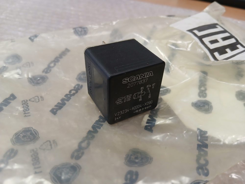 Реле универсальное Scania 24V