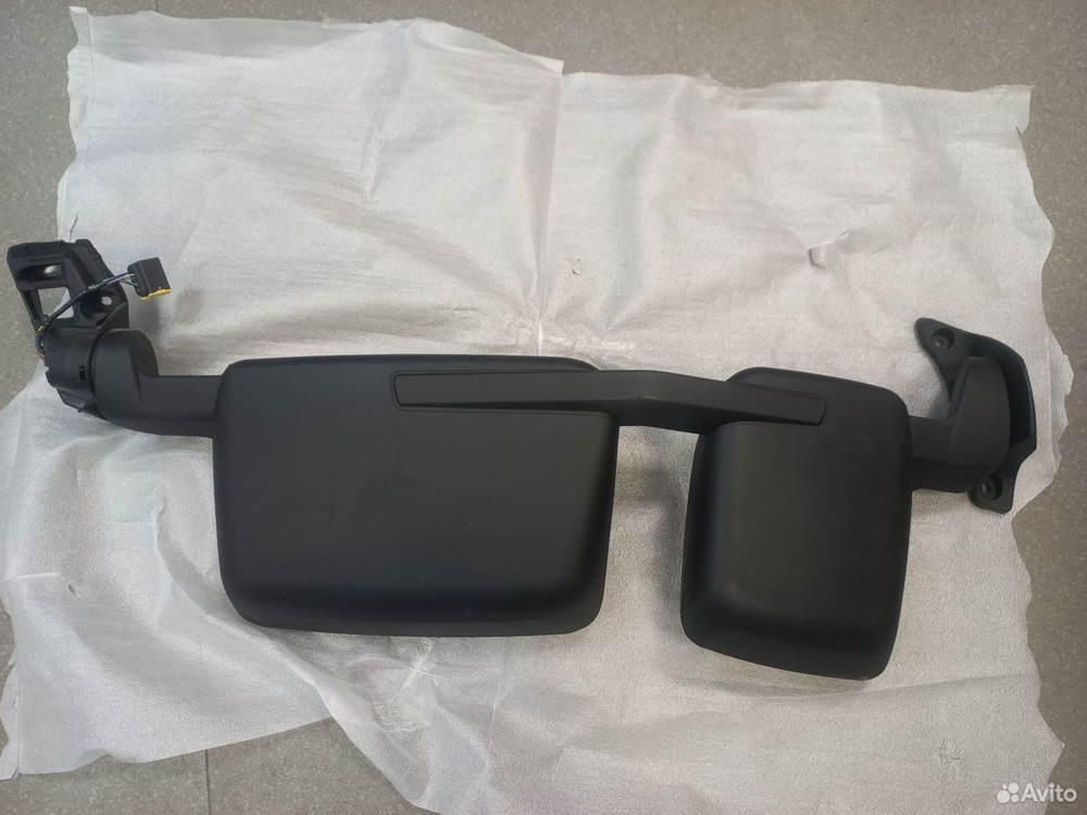 Зеркало левое Renault C/K/T 7484188478