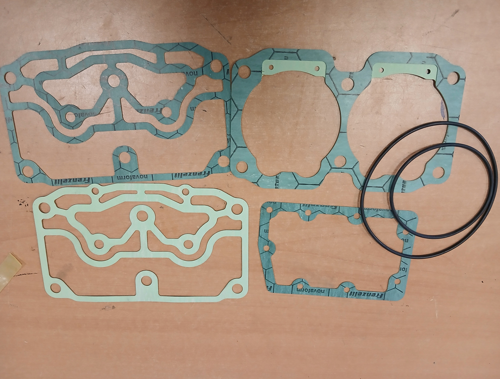 ремкомплект компрессора Volvo F10 F12 F16 прокладки + уплотнения