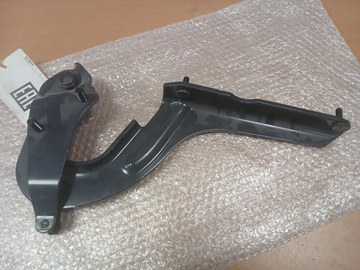 Петля капота правая Scania 6 серия