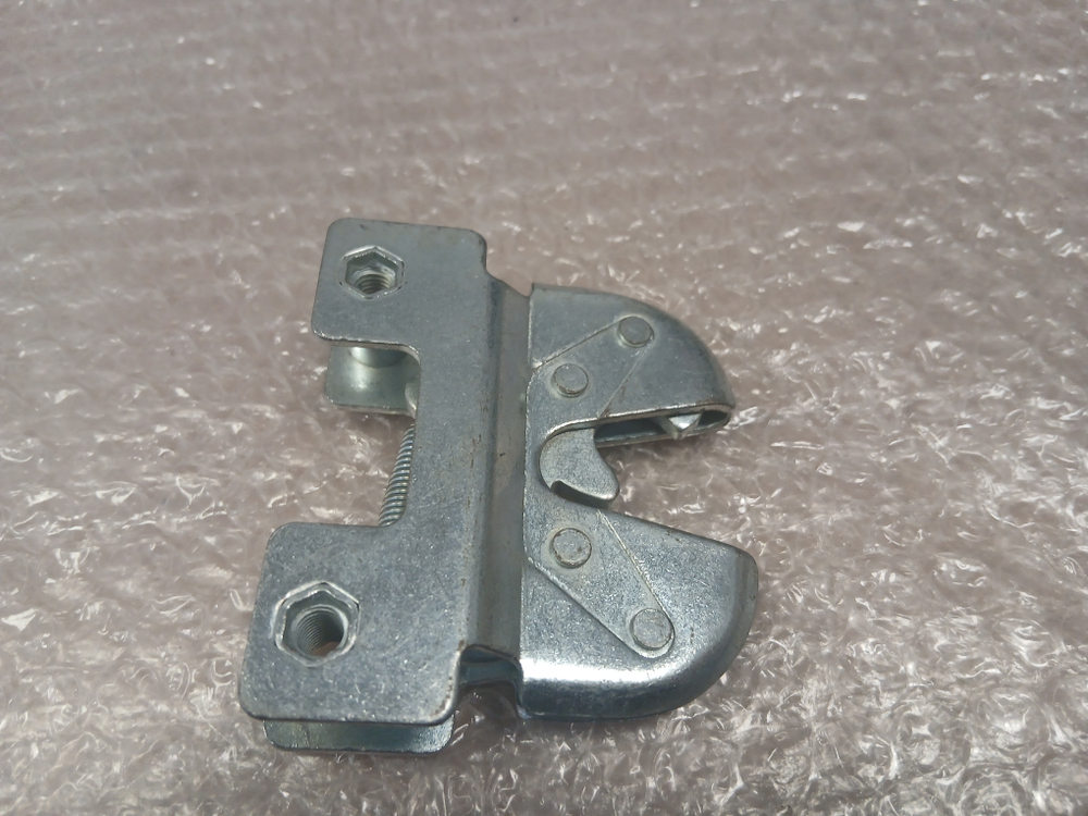 Замок капота MAN TGA TGS TGX TGL TGM