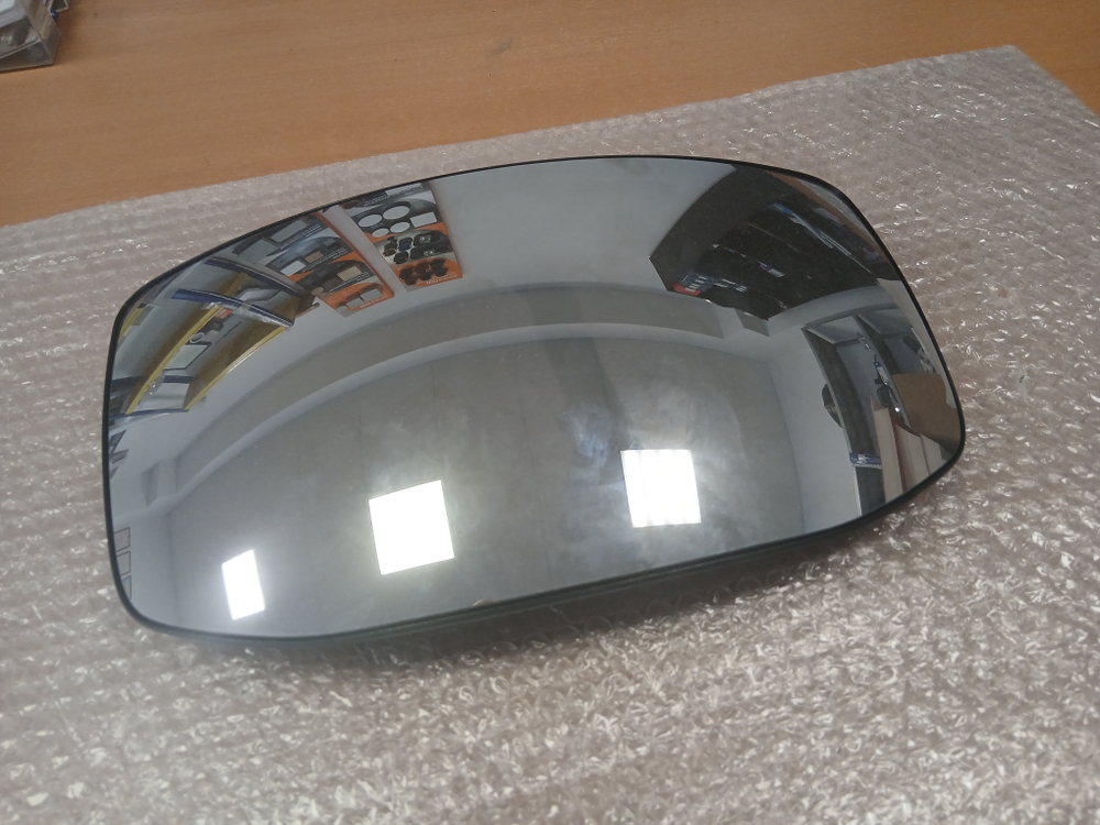 Стекло зеркала Скания 6 серии переднего вида с подогревом