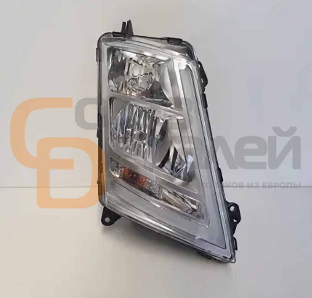 Фара правая VOLVO FH4 FM4 22239217 TD0151034CR