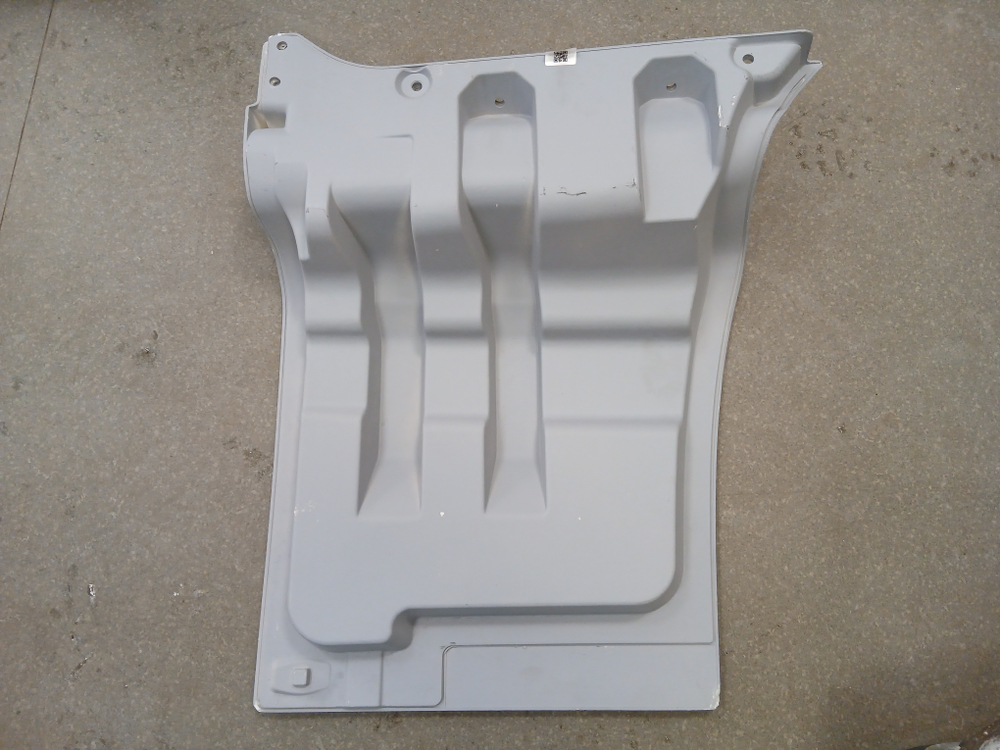 Продолжение двери MAN TGA TGS правое (узкая кабина)