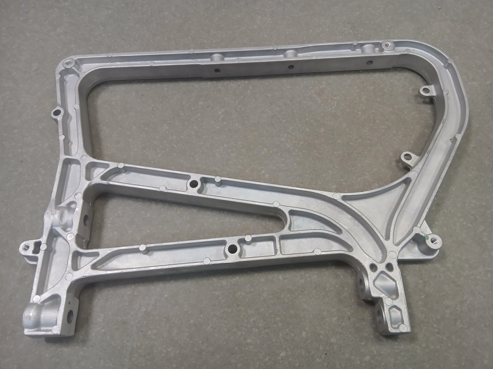 Кронштейн крепления крыла Volvo FH FM FMX RENAULT C/K/T серии