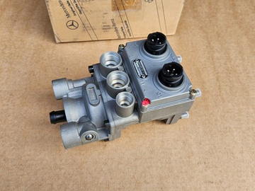 Кран главный тоpмозной EBS мерседес акстрос аксор