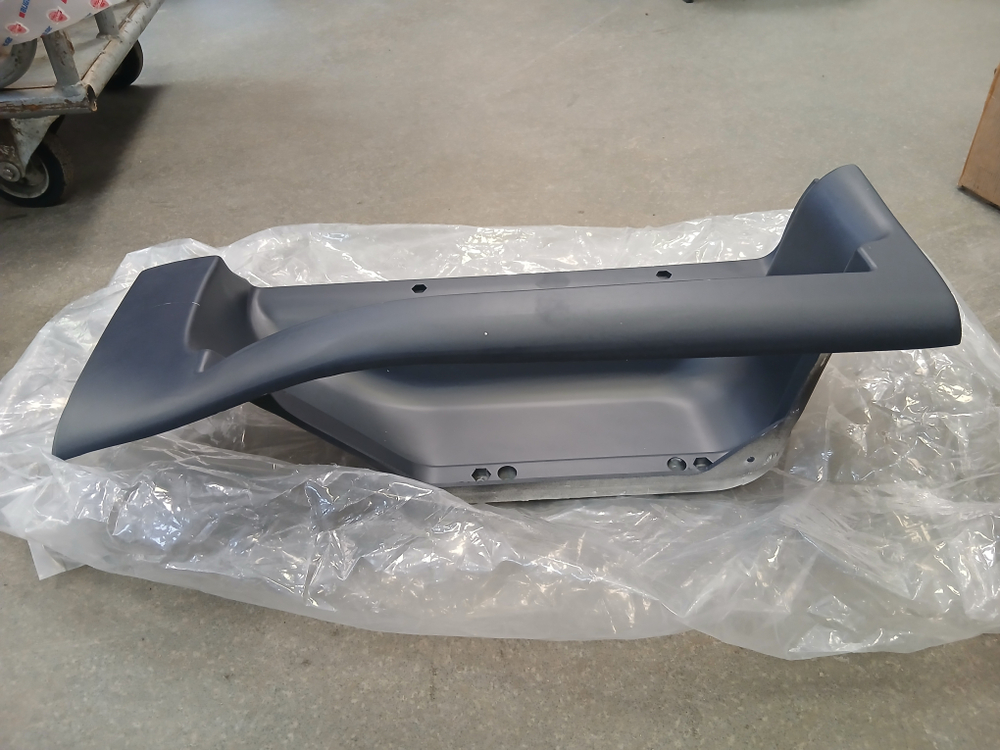 Подножка нижняя левая рено мидлум VOLVO FE FL