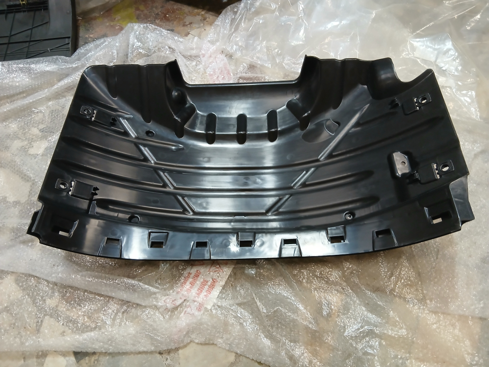 Крыло переднее верхнее левое Scania 6 серия