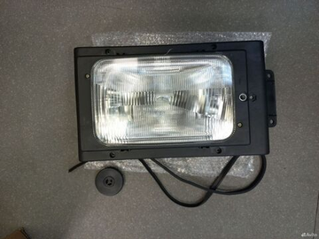 Фара правая скания 2 3 серия 82 92 93 112 113 142 143